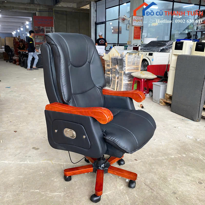 z7167287767730_11f2045afe0464fe029b3cd6d4f9e44a Ghế Giám Đốc Khung Tay Vuông Có 2 Chức Năng Mới 99%
