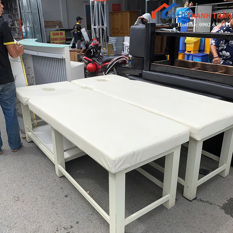 z7167358303300_671d10810ec8d8be25e51f79f550f90e Giường Massage Cũ 2Mx70CM Màu Trắng Có Kệ Dưới