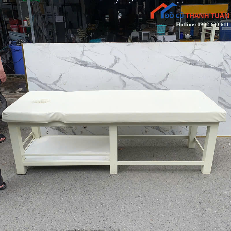 z7167358337195_bbae7a145023d4c4ed747fa9b5dd639a Giường Massage Cũ 2Mx70CM Màu Trắng Có Kệ Dưới
