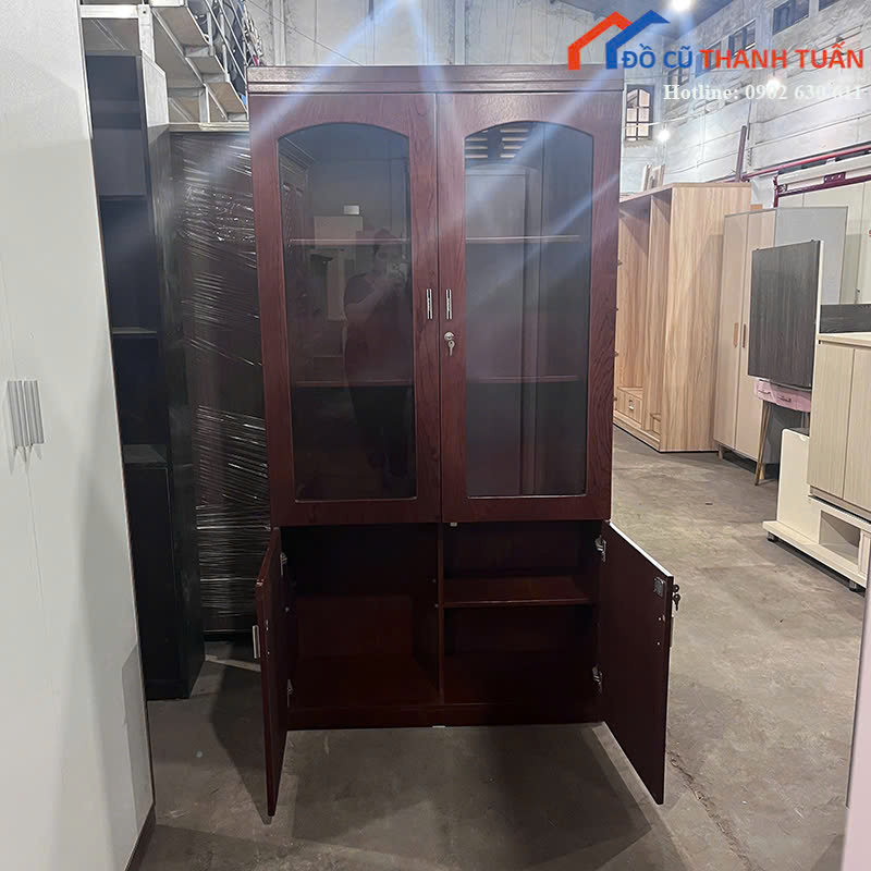 z7167538501806_1acebab3f0123950298aeac059cd19d5 Tủ Hồ Sơ Gỗ Cũ 1M9x1M Thiết Kế 2 Tầng Cửa Kính