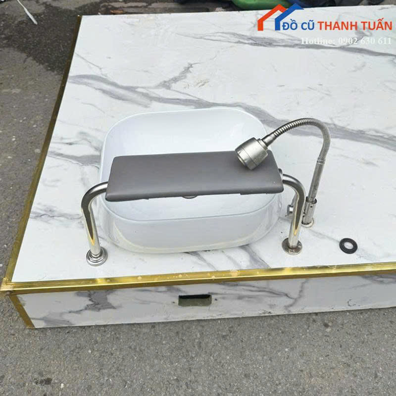 z7169625119392_cc73da292a8d6edb7e2119e0490b8458 Ghế Nail Cũ Bọc Nhung Xám Tựa Lưng Cao Sang Trọng