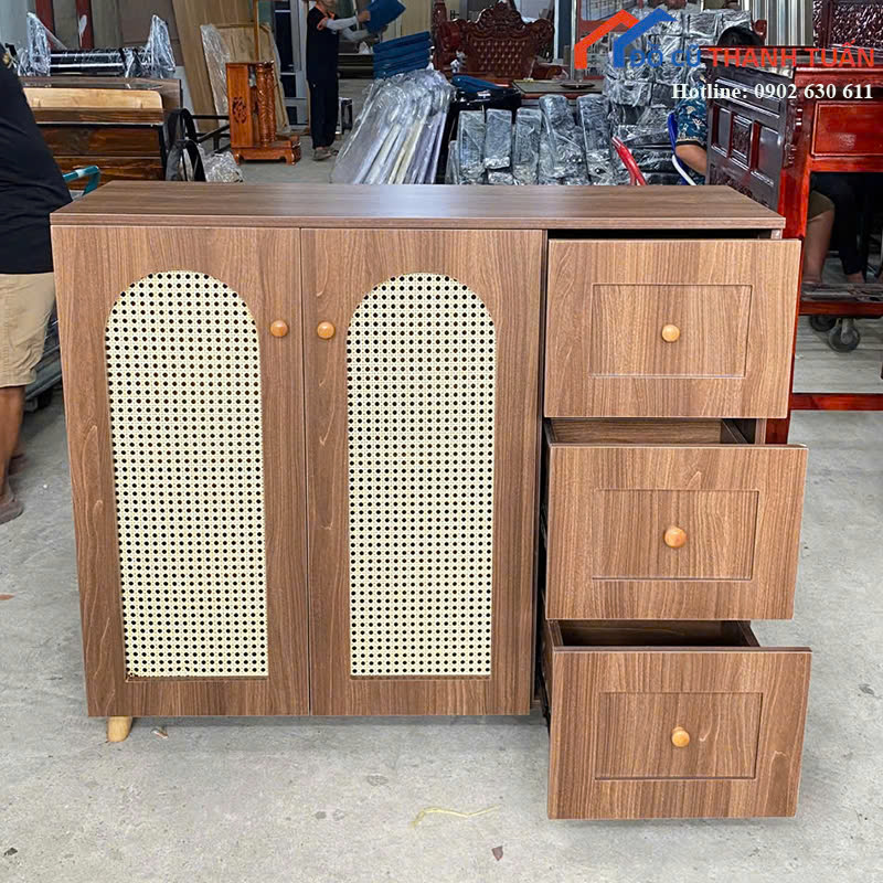 z7169725122393_56357d028931ed78eb03ff554482cf3f Tủ Đựng Giày Dép 1M2x1M Thiết Kế 2 Cánh Mới 99%