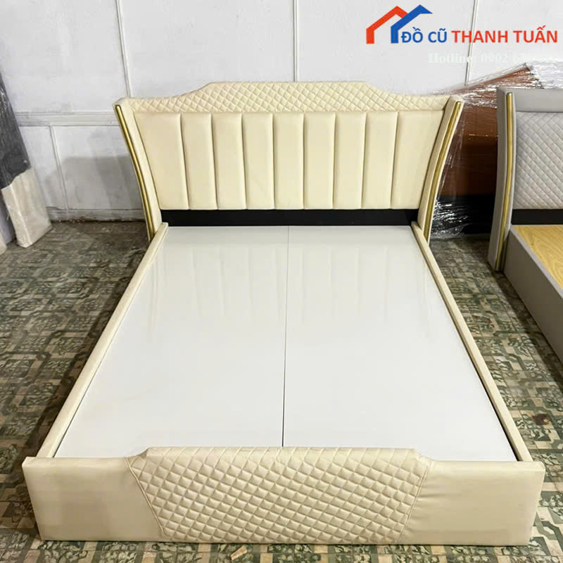 z7173869249146_033fe38313c8b5edb38dbf77525eb744 Giường Ngủ Bọc Da Sang Trọng Mới 99% (Nhiều Mẫu)