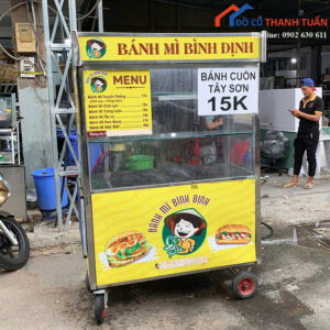 Quầy Bán Hàng Cũ Kính Cường Lực Có Bánh Xe Tiện Dụng