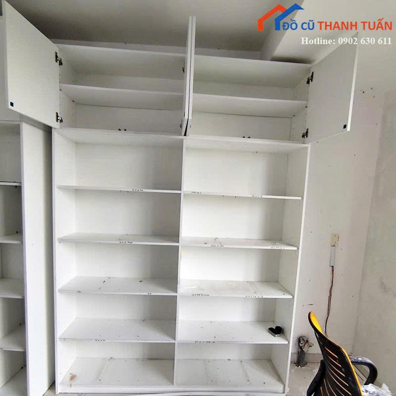 2m50-x-40-x-1m8-2 Tủ Trưng Bày Cũ 2M5x1M8 Kết Hợp 4 Cánh Trên Tiện Lợi