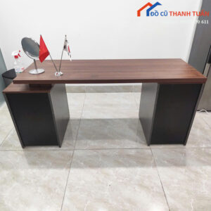 Bàn Giám Đốc Cũ 1M75x60CM Màu Nâu Có Hộc