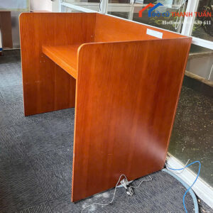Bàn Làm Việc Cũ 1M25x80CM Có Vách Ngăn Tiện Dụng