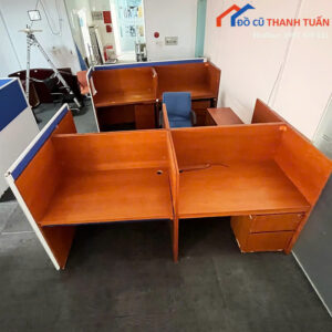 Bàn Làm Việc Cũ Cụm 4 Chỗ 2M4x1M21 Tiện Dụng