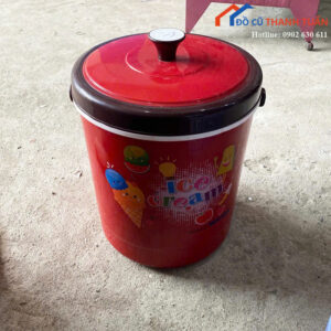 Phích Đựng Đá Cũ Màu Đỏ Thiết Kế Nhỏ Gọn