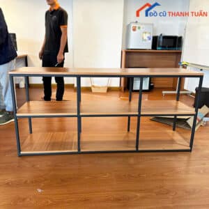 Kệ Trưng Bày Cũ Thiết Kế 2 Tầng Chia Ngăn Rộng Rãi