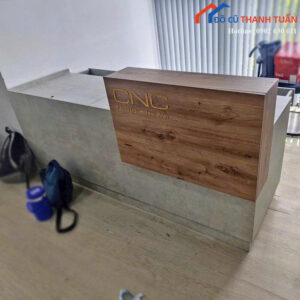 Quầy Lễ Tân Gỗ Cũ 2Mx60CM Vân Gỗ Phối Xám Hiện Đại