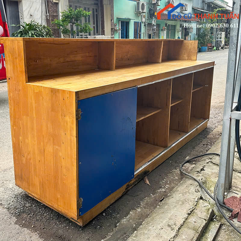 quay-le-tan-2m45x62x1m12-4 Quầy Lễ Tân Cũ 2M45x1M12 Vân Gỗ Thiết Kế Nhiều Ngăn