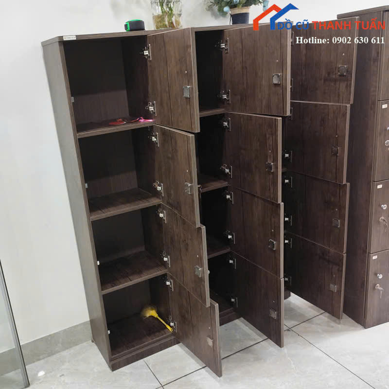 tu-locker-1m2x1m6x30-G2tr-2 Tủ Locker Cũ Màu Nâu Chia Ô Tiện Lợi (Nhiều Mẫu)