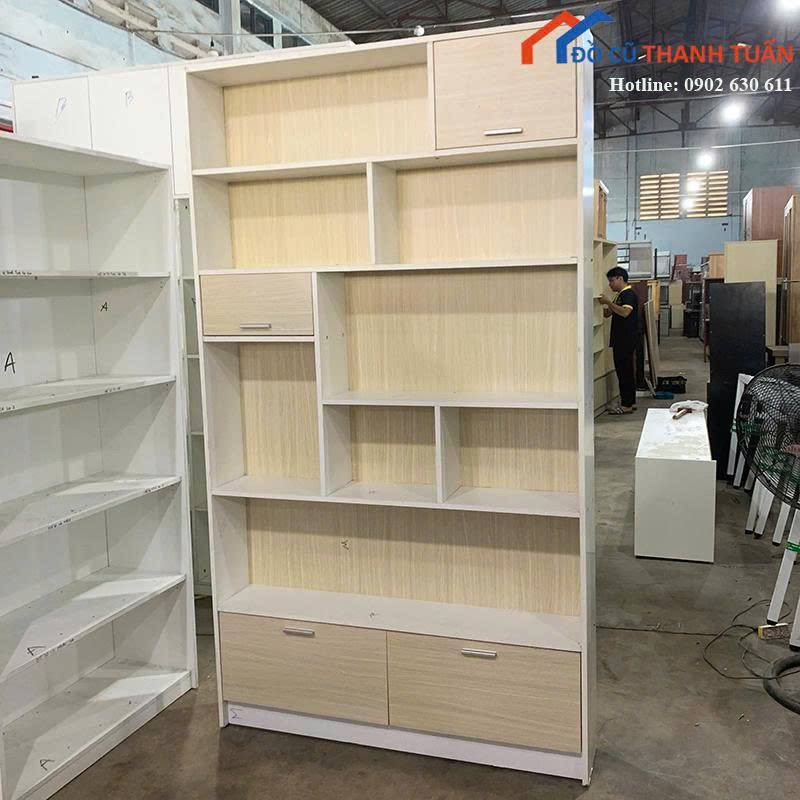tu-trung-bay-1m25x2m2x25-G2tr-1 Tủ Trưng Bày Gỗ Cũ 1M25x2M2 Nhiều Ngăn Tiện Lợi