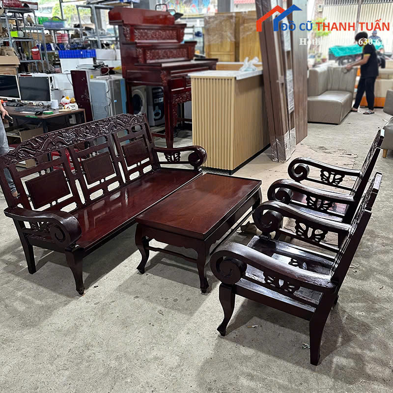 z7184639565577_451b9450300e6ca191887668df086b46 Bộ Salon Gỗ Cũ Màu Nâu Kiểu Dáng Cổ Điển Giá Tốt