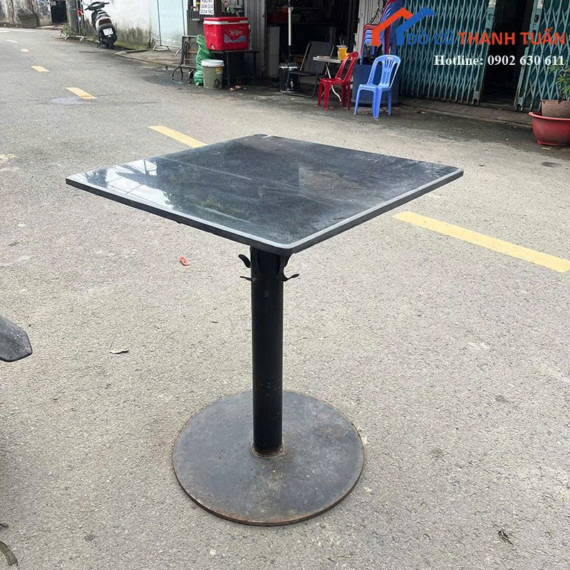 z7188304516770_7ccd79afe311404888e6d3bf2c05b1b0 Bàn Cafe Cũ Mặt Đá Hoa Cương Chân Sắt Chắc Chắn