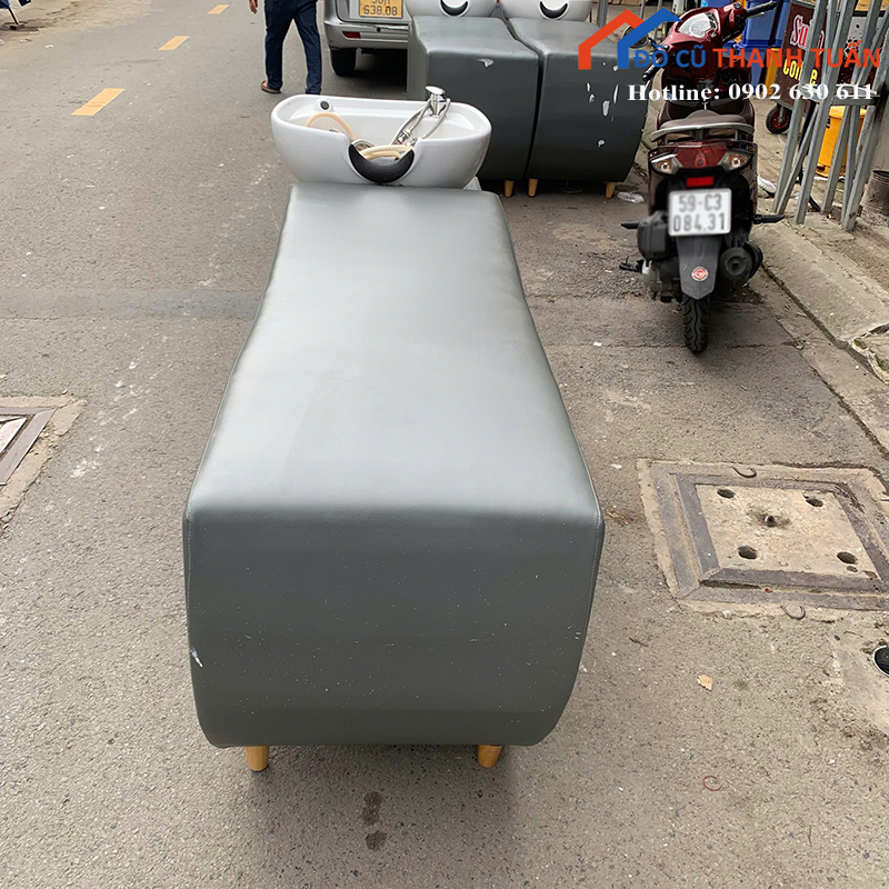 z7201957789175_b863b539fc9f95f0bd53c22fe99e12eb-copy Giường Gội Đầu Cũ Bọc Da Liền Bồn Tiện Lợi