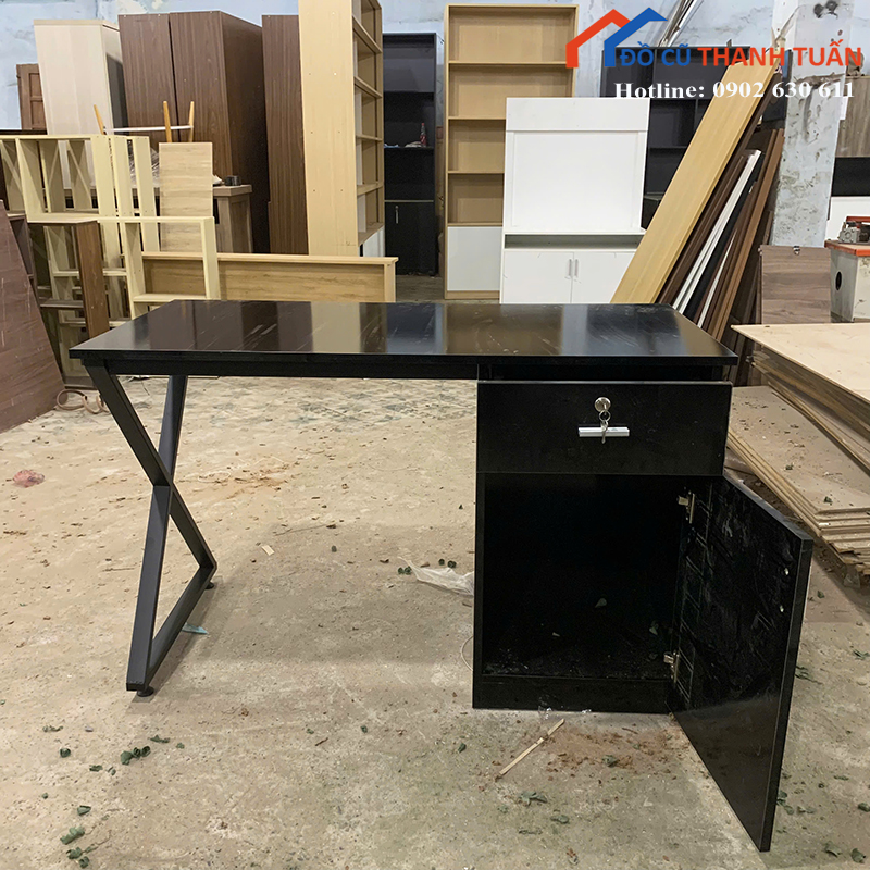 z7202371222547_a5d1a414a9b452286ab39510561d15fb-copy Bàn Làm Việc 1M2x60CM Thiết Kế Chân Chữ X Mới 99%