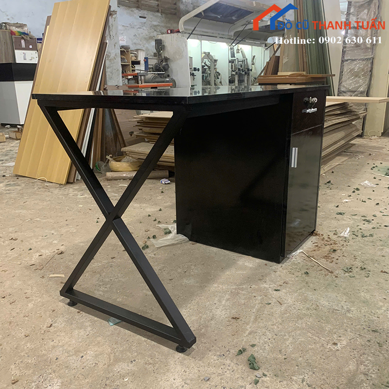 z7202371276533_3583e28587920b6cbe68dc0c2ffefb73-copy Bàn Làm Việc 1M2x60CM Thiết Kế Chân Chữ X Mới 99%