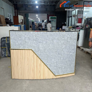 Quầy Lễ Tân Cũ 1M5x1M1 Mặt Đá Phối Gỗ Sang Trọng