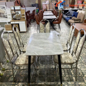 Bộ Bàn Ăn Cũ 5 Ghế Bọc Nệm Hoa Văn Nổi Bật