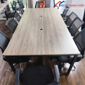 Bàn Họp Văn Phòng Cũ Vân Gỗ Có Lỗ Đi Dây Gọn Gàng