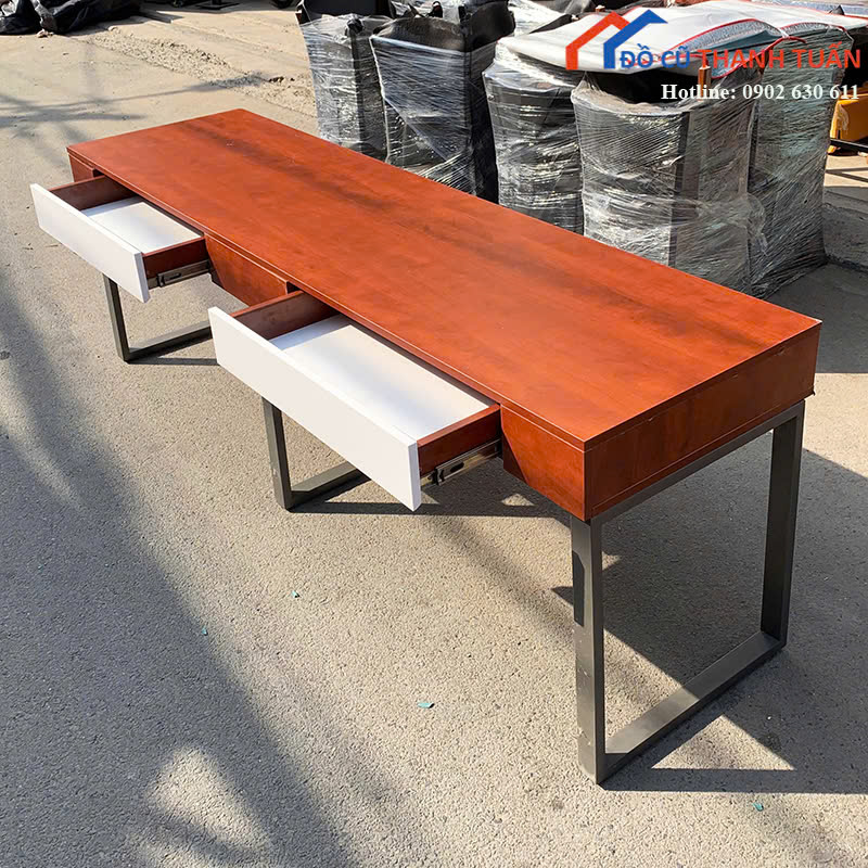 ban lam viec 2m1x60x75 G1tr (5)