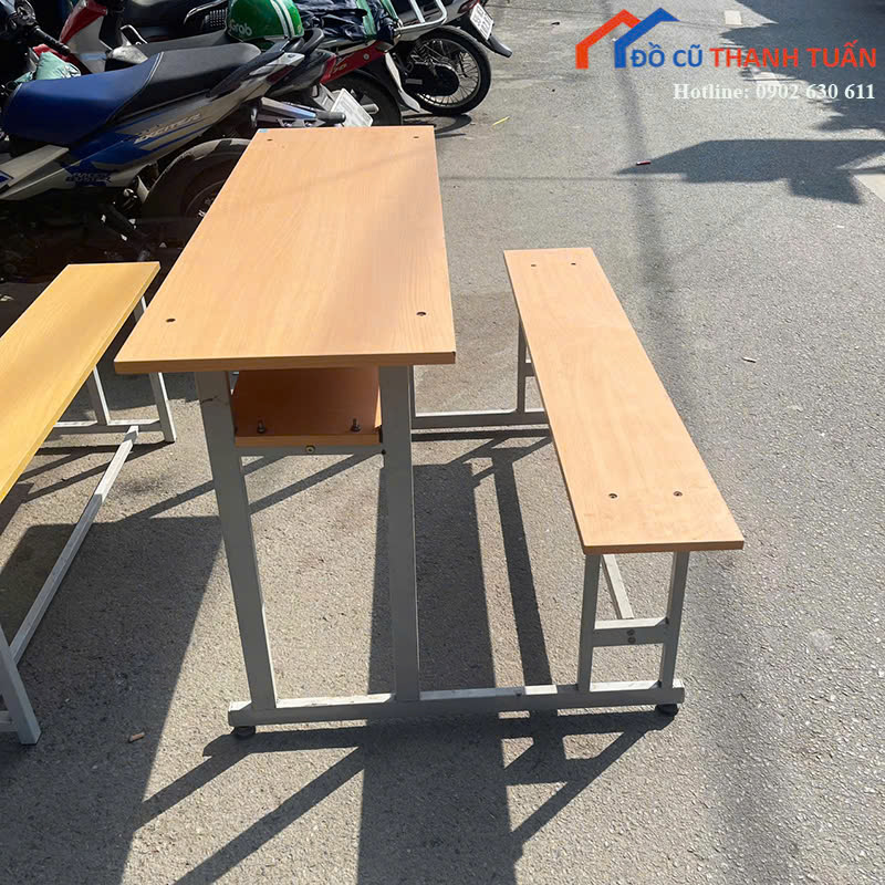 bghs-1m2x80x75-3 Bàn Ghế Học Sinh Cũ 1M2x80CM Khung Sắt Chắc Chắn