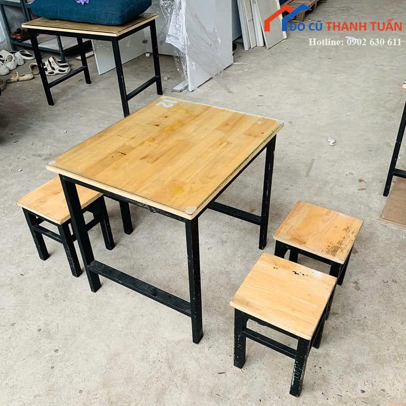 bo-ban-an-4-ghe-mat-kinh-55x65x60-G650-1 Bộ Bàn Ăn Cũ 4 Ghế Mặt Kính 55CMx60CM (Nhiều Mẫu)