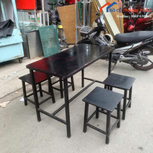 Bộ Bàn Ăn Cũ 4 Ghế Màu Đen Thiết Kế Nhỏ Gọn