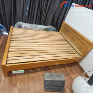 Giường Gỗ Sồi Cũ 1M6x2M Thiết Kế Chắc Chắn