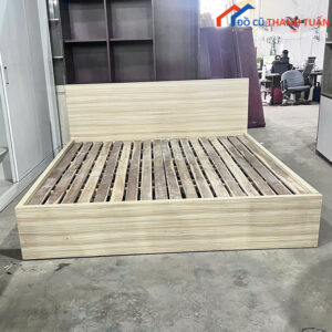 Giường Ngủ Gỗ Cũ 1M8x2M Có 2 Hộc Kéo Tiện Lợi
