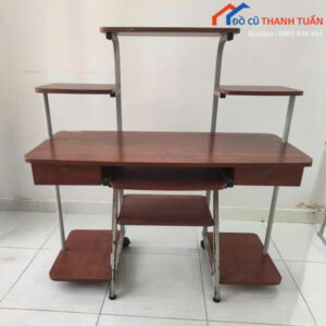 Bàn Làm Việc Cũ Thiết Kế Nhiều Tầng Độc Đáo