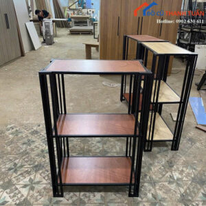 Kệ Trưng Bày Khung Sắt Thiết Kế Nhỏ Gọn Mới 99%