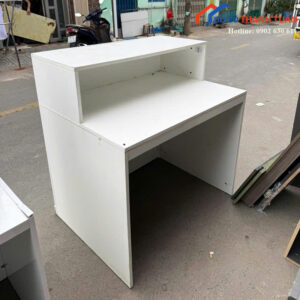 Quầy Lễ Tân Cũ 1Mx75CM Màu Trắng Thiết Kế Nhỏ Gọn