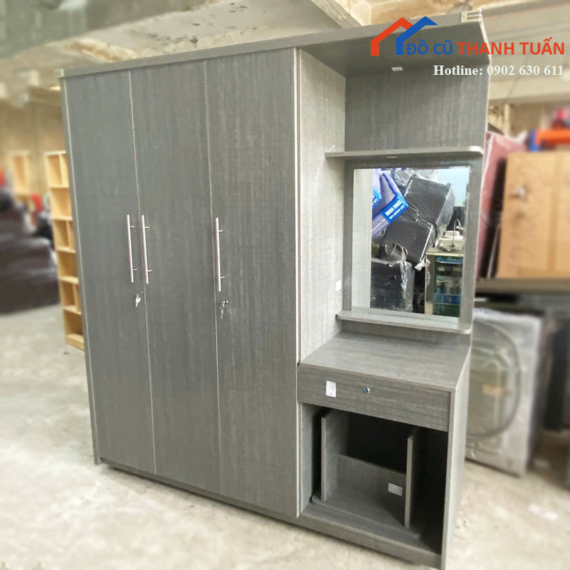tu-quan-ao-1m8x2m-ket-hop-ban-trang-diem-moi-99 Tủ Quần Áo 1M8x2M Kết Hợp Bàn Trang Điểm Mới 99%