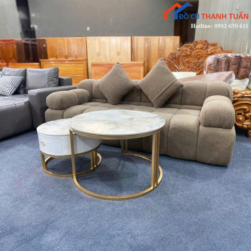 z7340093465820_950da7aa1712ce538c6038b6b3698f8a Thanh Lý Sofa Băng Bọc Vải Thiết Kế Bo Tròn Mới 99%