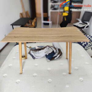 ban-lam-viec-cu-van-go-thiet-ke-bo-cong-hien-dai