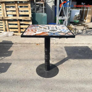 Bàn Cafe Cũ Mặt Gạch Bông Hoa Văn Đẹp Mắt