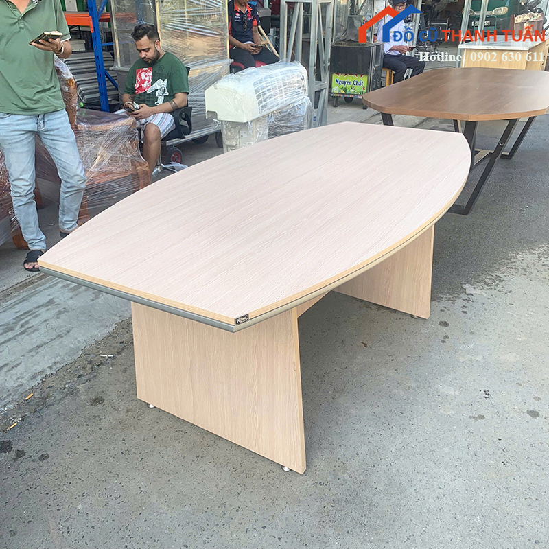 ban-hop-cu-2m03x1m-thiet-ke-oval-hien-dai-3 Bàn Họp Cũ 2M03x1M Thiết Kế Oval Hiện Đại
