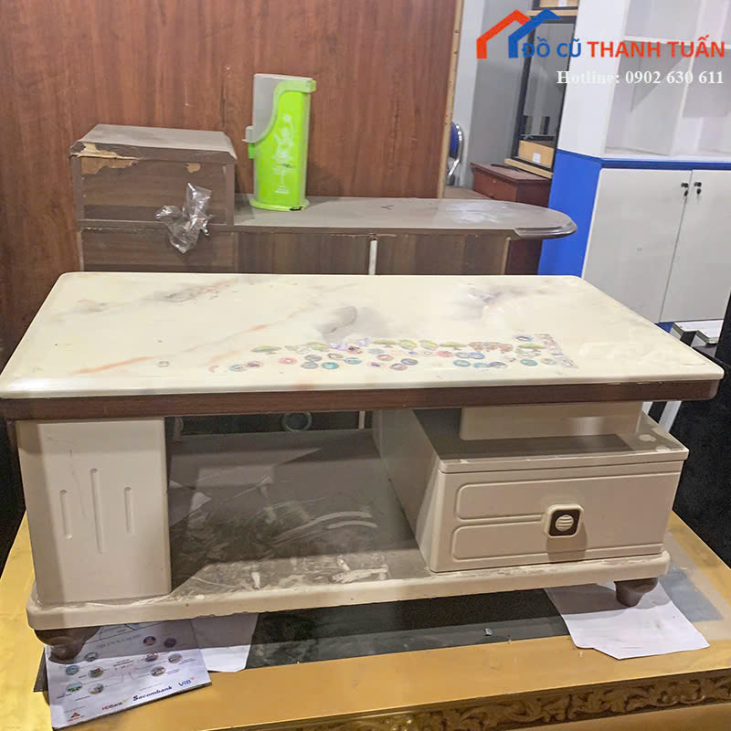 ban-sofa-cu-1 Bàn Sofa Cũ Có Hộc Chứa Đồ Tiện Lợi Giá Tốt