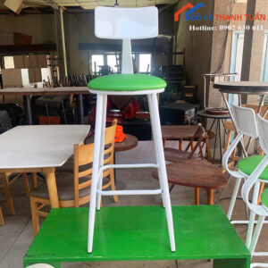 Ghế Bar Cũ Khung Sắt Sơn Trắng Chắc Chắn