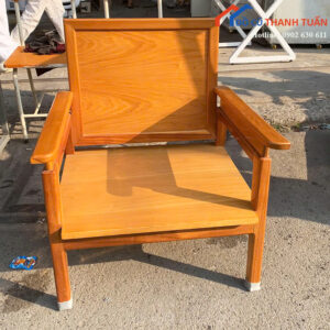 ghe-cafe-cu-khung-go-thiet-ke-tua-lung-rong-rai