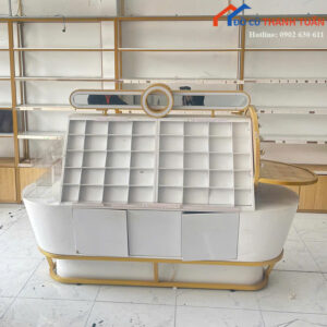 ke-trung-bay-cu-thiet-ke-nhieu-ngan-bo-cong-hien-dai