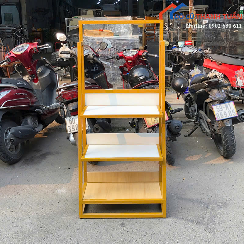 ke-trung-bay-cu-1m35x60cm-thiet-ke-3-tang-nho-gon