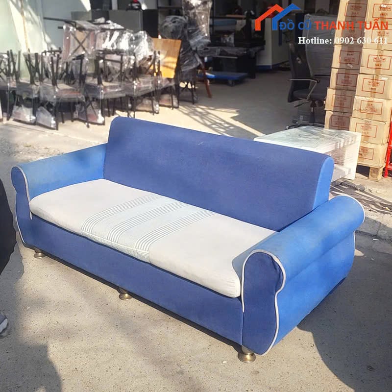 sofa-cu-3-1 Băng Sofa Cũ Bọc Vải Màu Xanh Tay Vịn Bo Cong