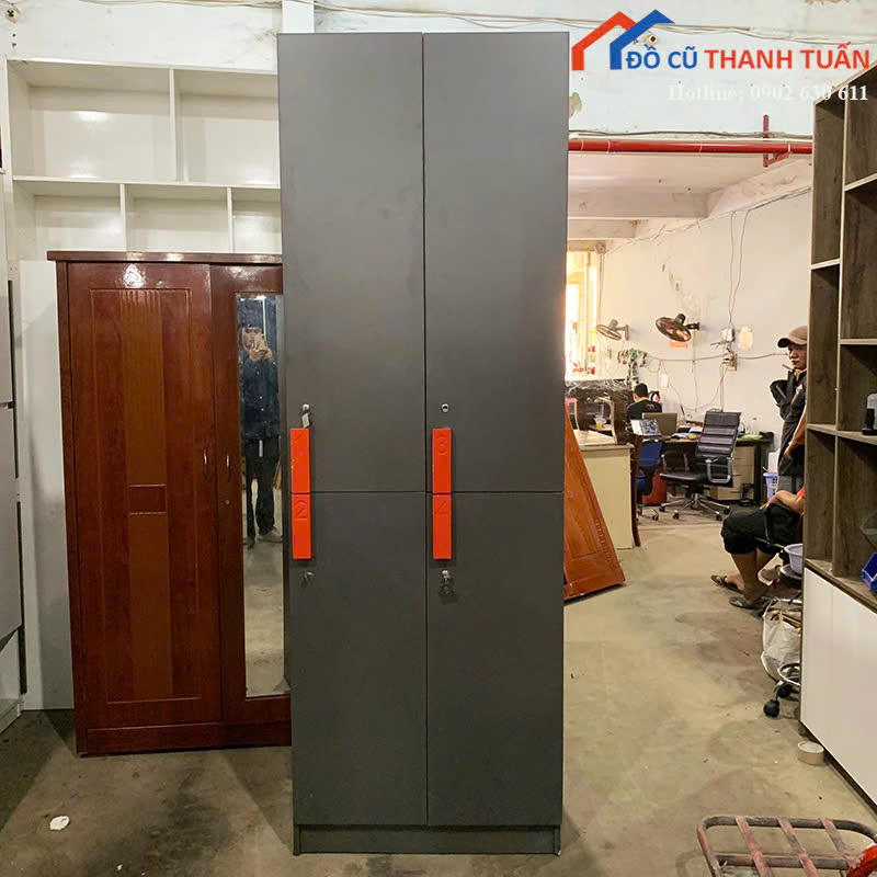 tu-quan-ao-cu-2m4x80cm-thiet-ke-4-canh-mau-xam