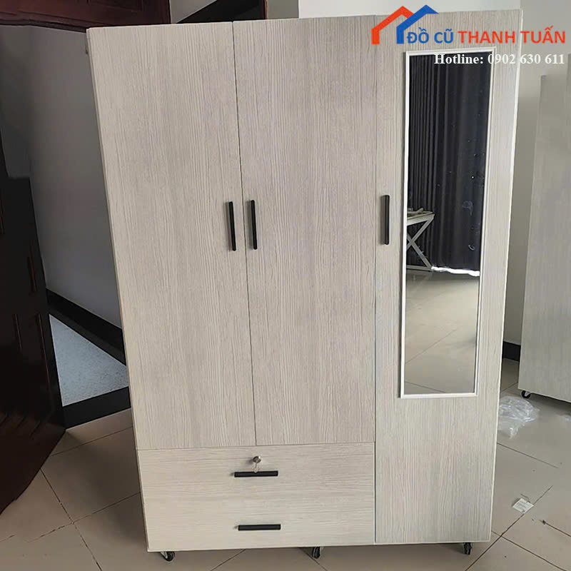 tu-quan-ao-cu-1m2x1m8-co-guong-tien-dung