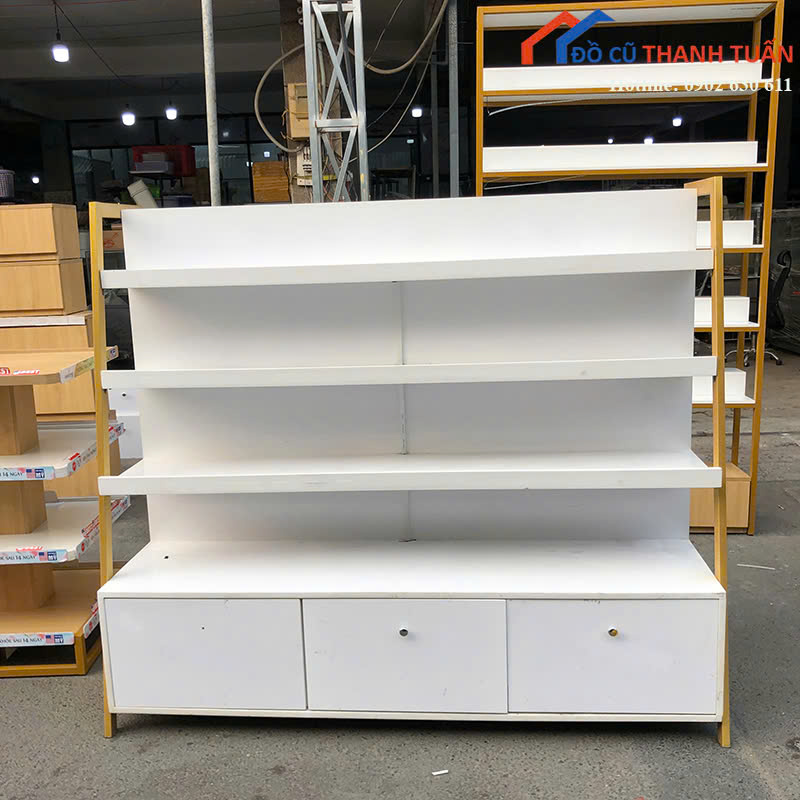 tu-trung-bay-cu-1m65x1m45-mau-trang-nhieu-tang