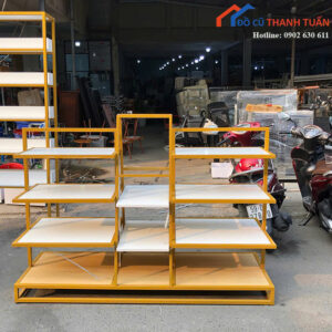 tu-trung-bay-cu-1m85x1m3-thiet-ke-doc-dao-gia-tot